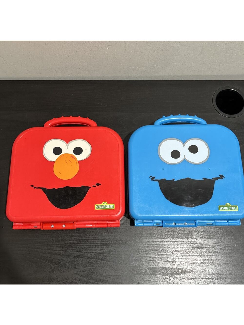 Sesame Street Elmo & Cookie Monster On the Go Letters & Numbers Cases ***READ